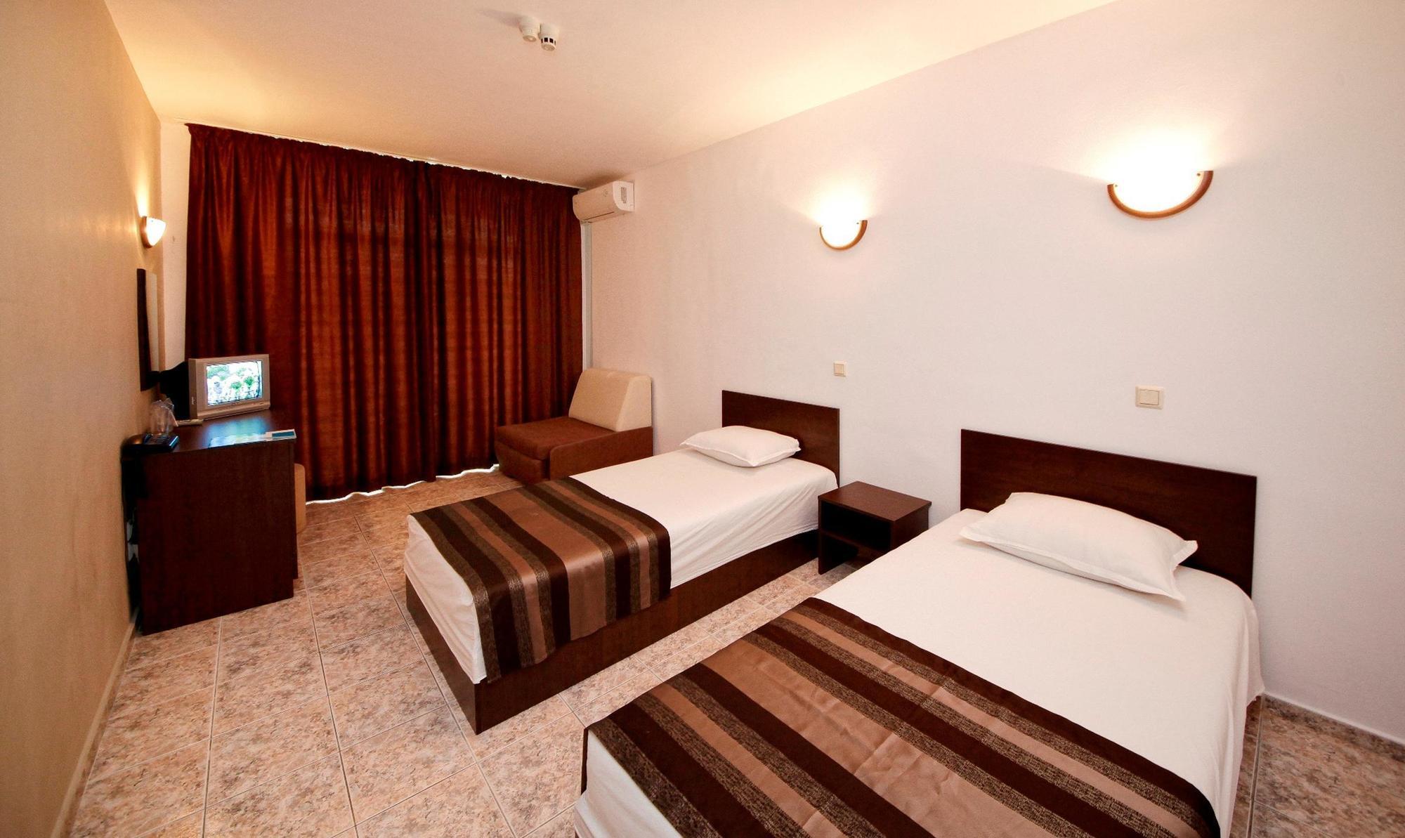 Party Golden Sands Hotel Варна Екстериор снимка