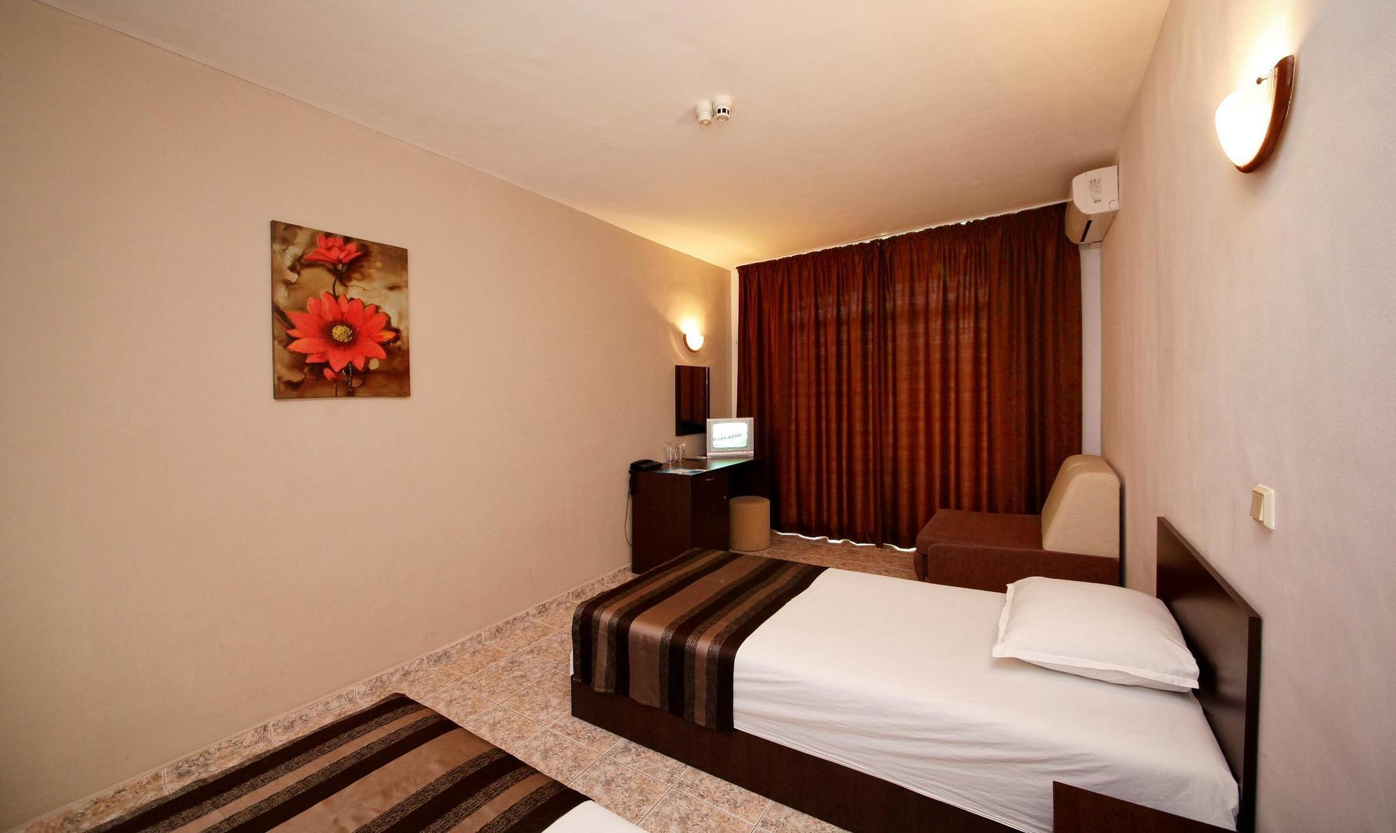 Party Golden Sands Hotel Варна Екстериор снимка