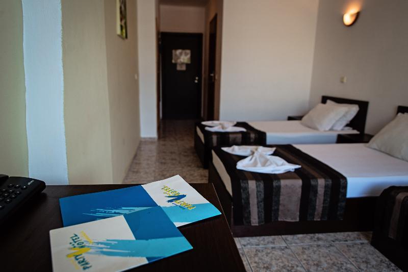 Party Golden Sands Hotel Варна Екстериор снимка